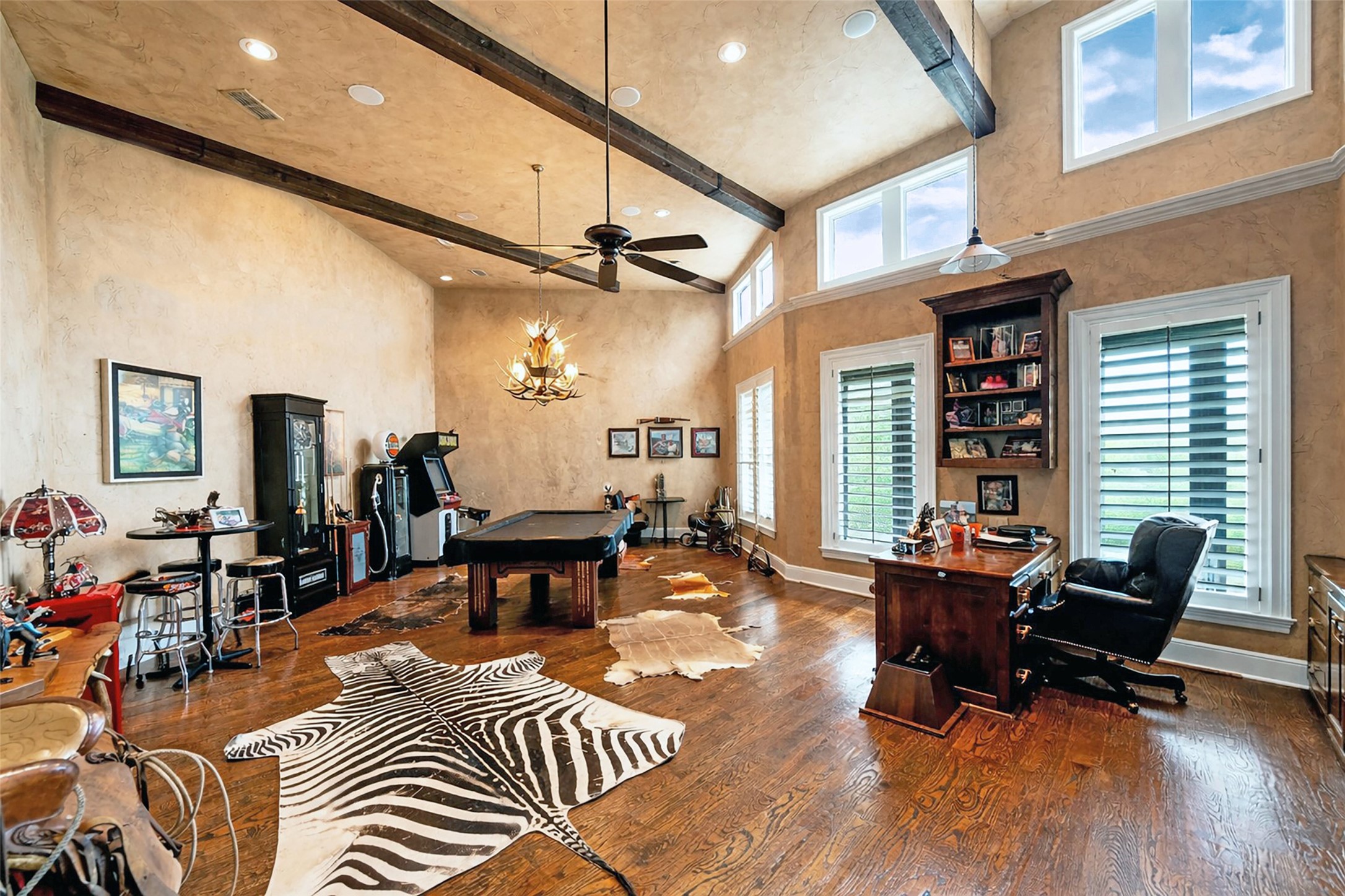 1950 W Sherman Drive Aubrey TX 76227