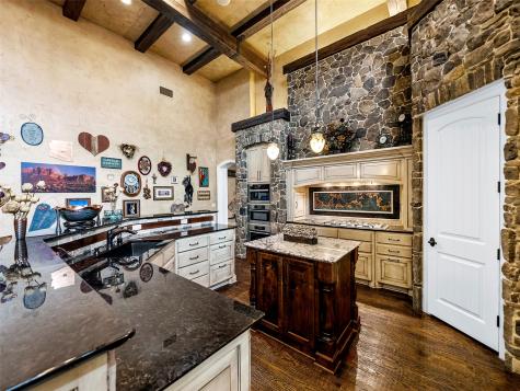 1950 W Sherman Drive Aubrey TX 76227