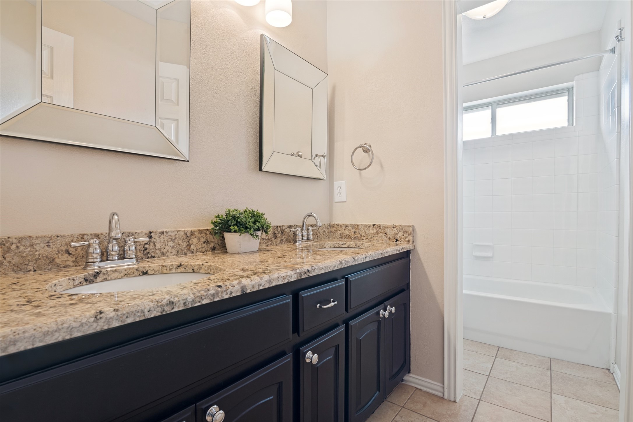 18648 Gibbons Drive Dallas TX 75287