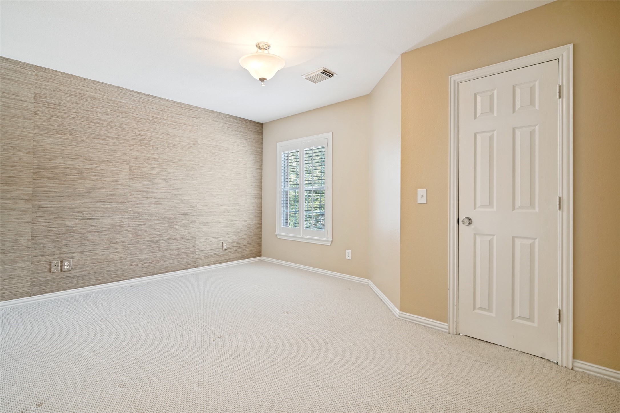 18648 Gibbons Drive Dallas TX 75287
