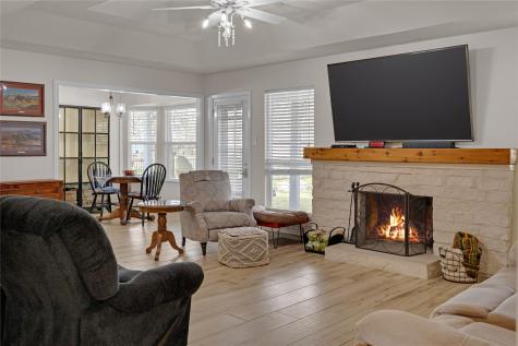 7005 County Road 527 Burleson TX 76028