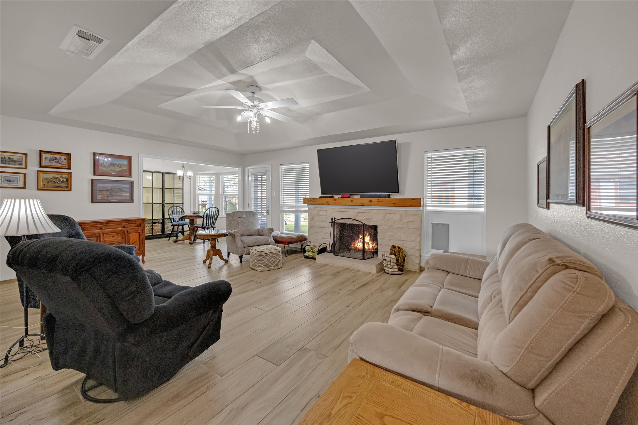 7005 County Road 527 Burleson TX 76028