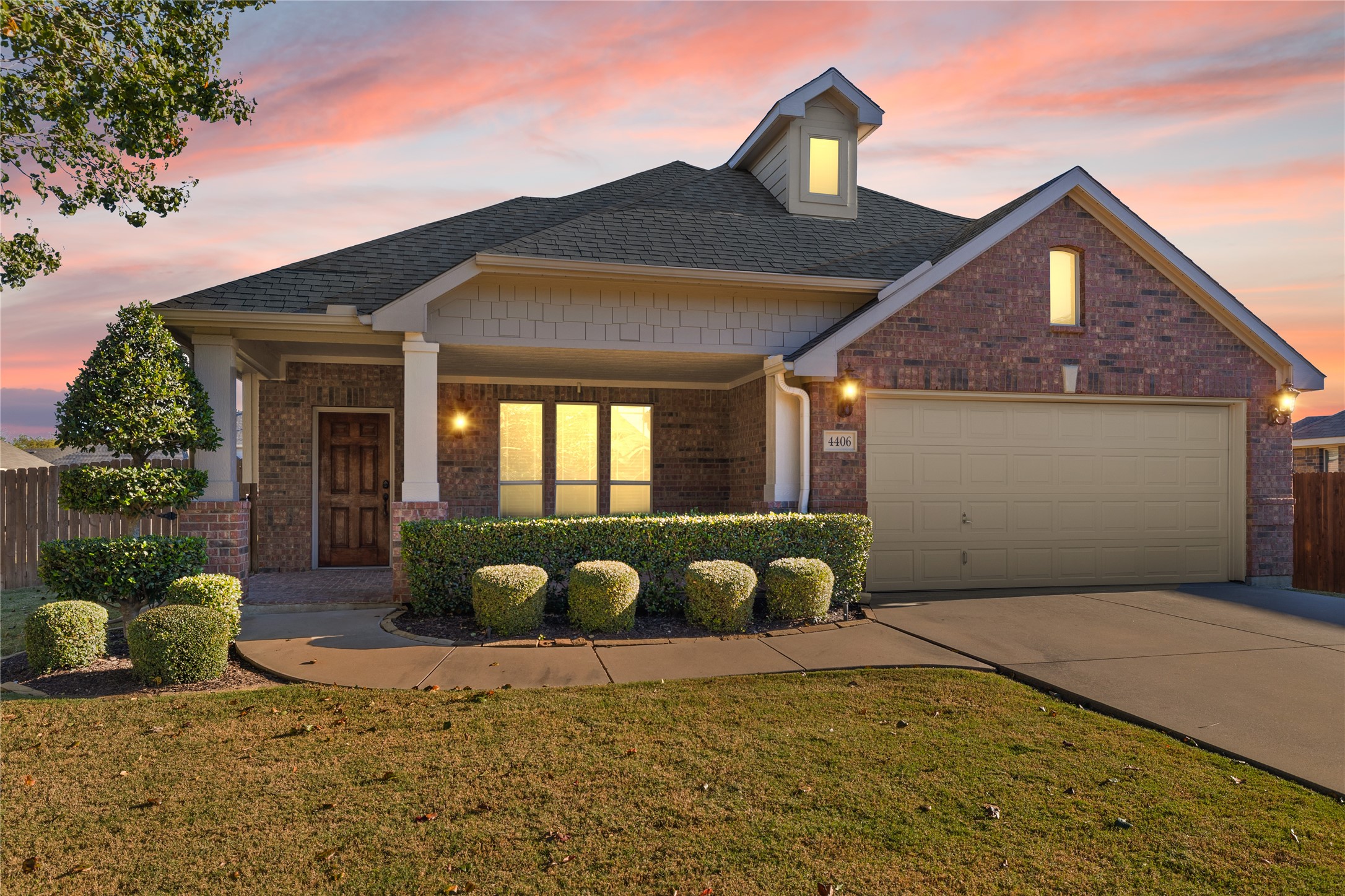 4406 Meadow Breeze Court Mansfield TX 76063