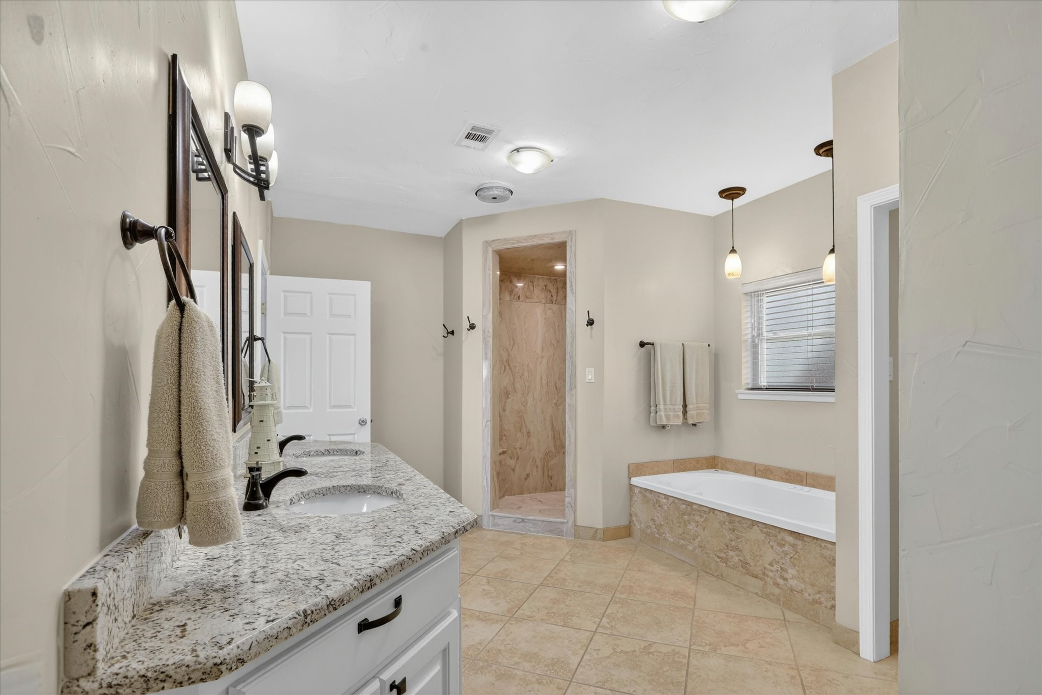 8877 Random Road Fort Worth TX 76179