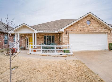 1003 Hayden Court Granbury TX 76048