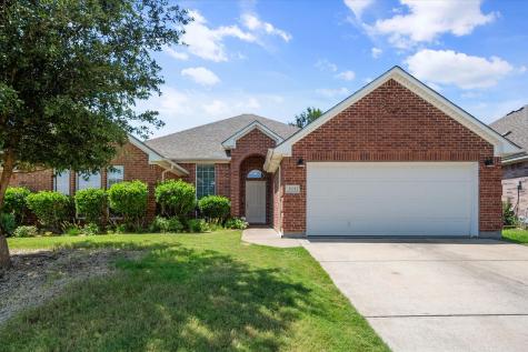 514 Crownpoint Lane Arlington TX 76002