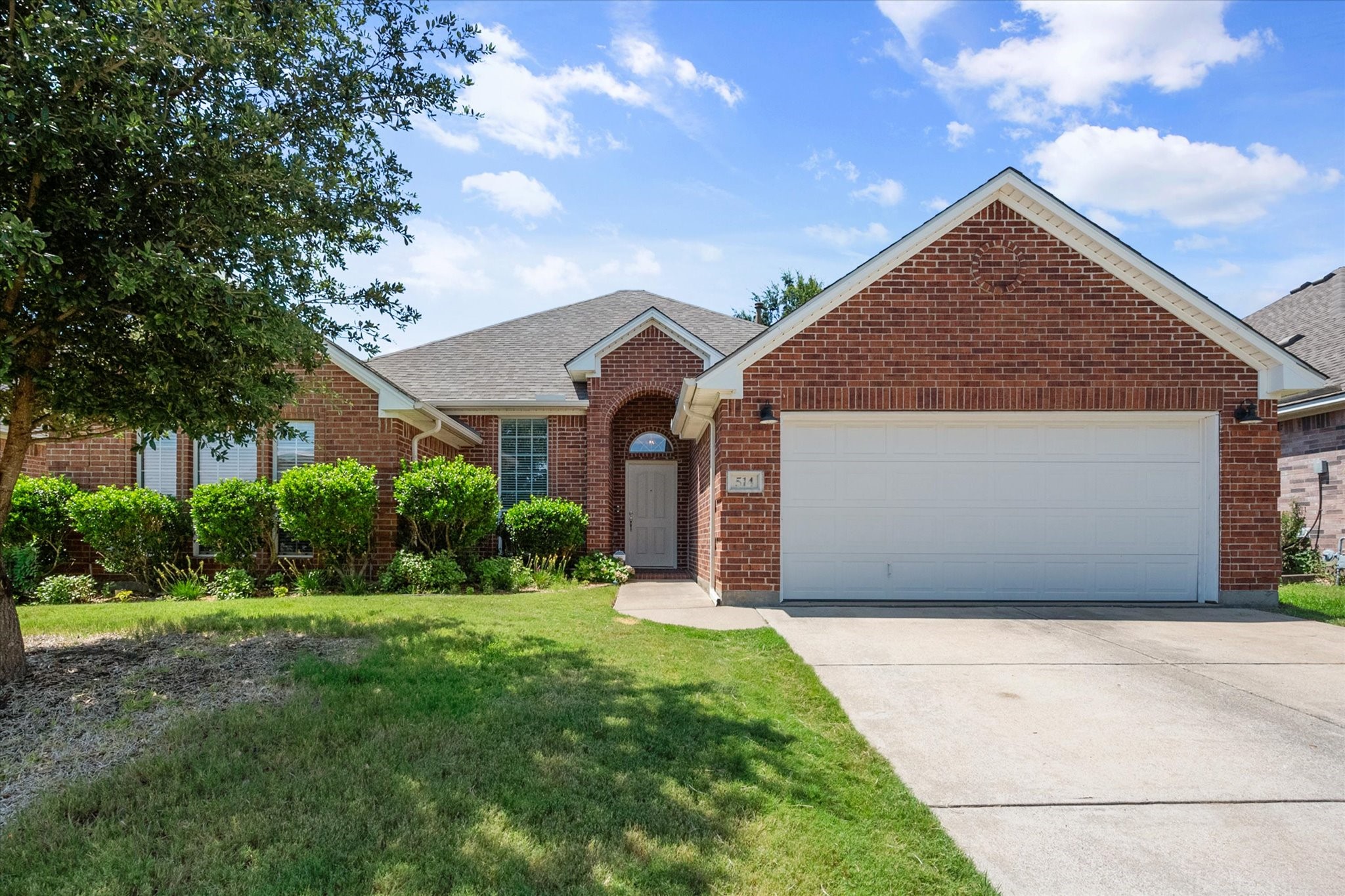 514 Crownpoint Lane Arlington TX 76002
