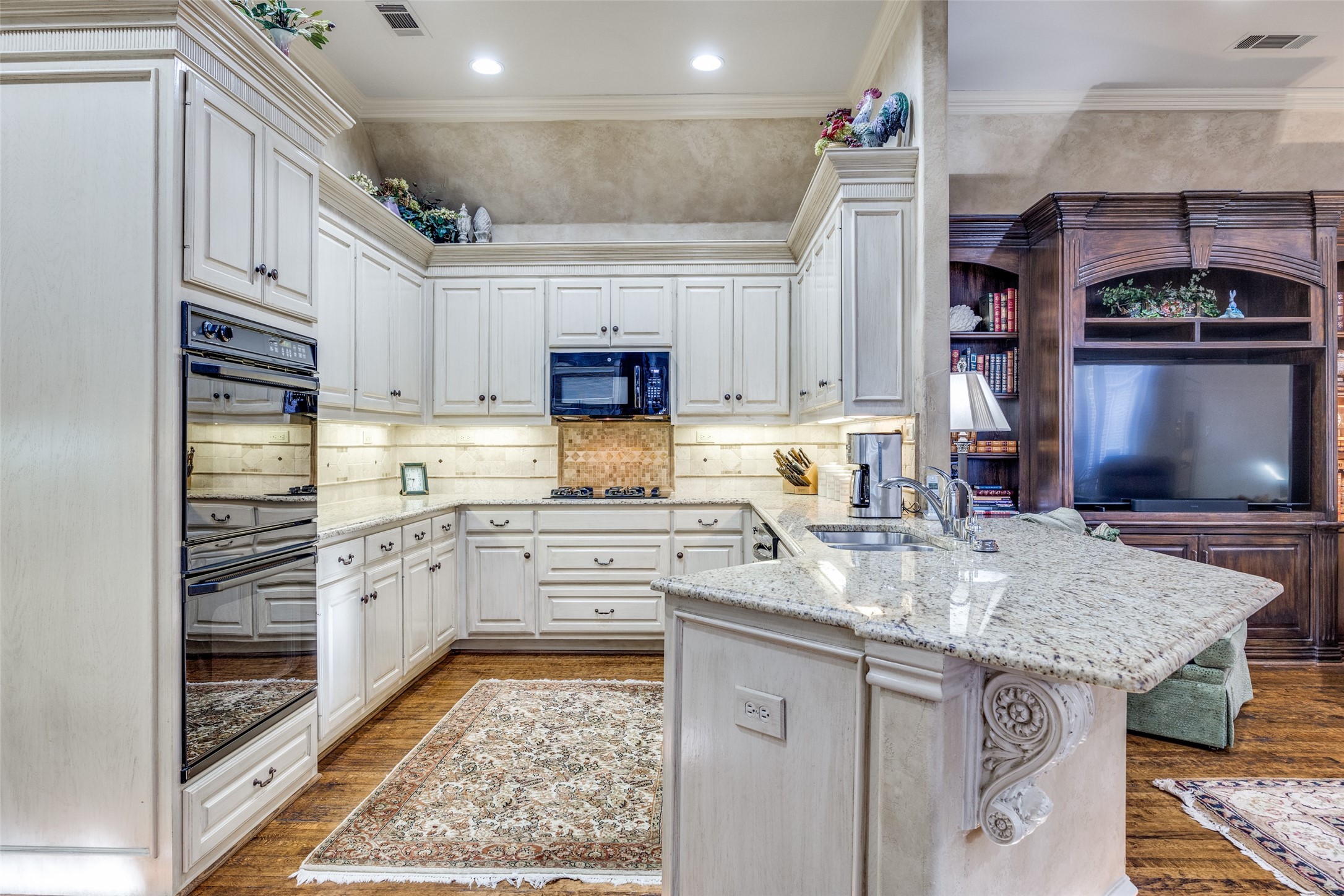 5620 Shubert Court Dallas TX 75252