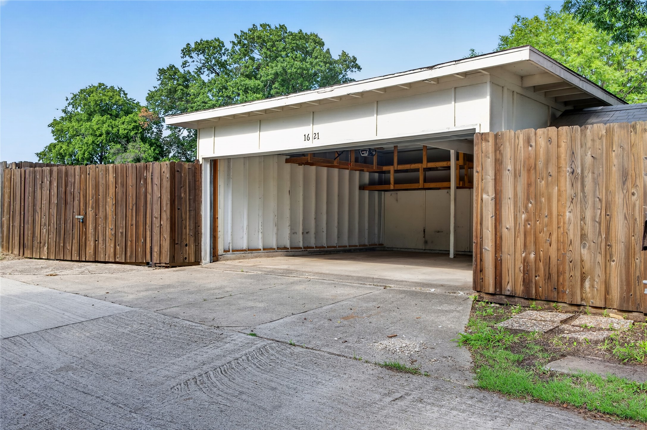 1621 Debbie Drive Plano TX 75074