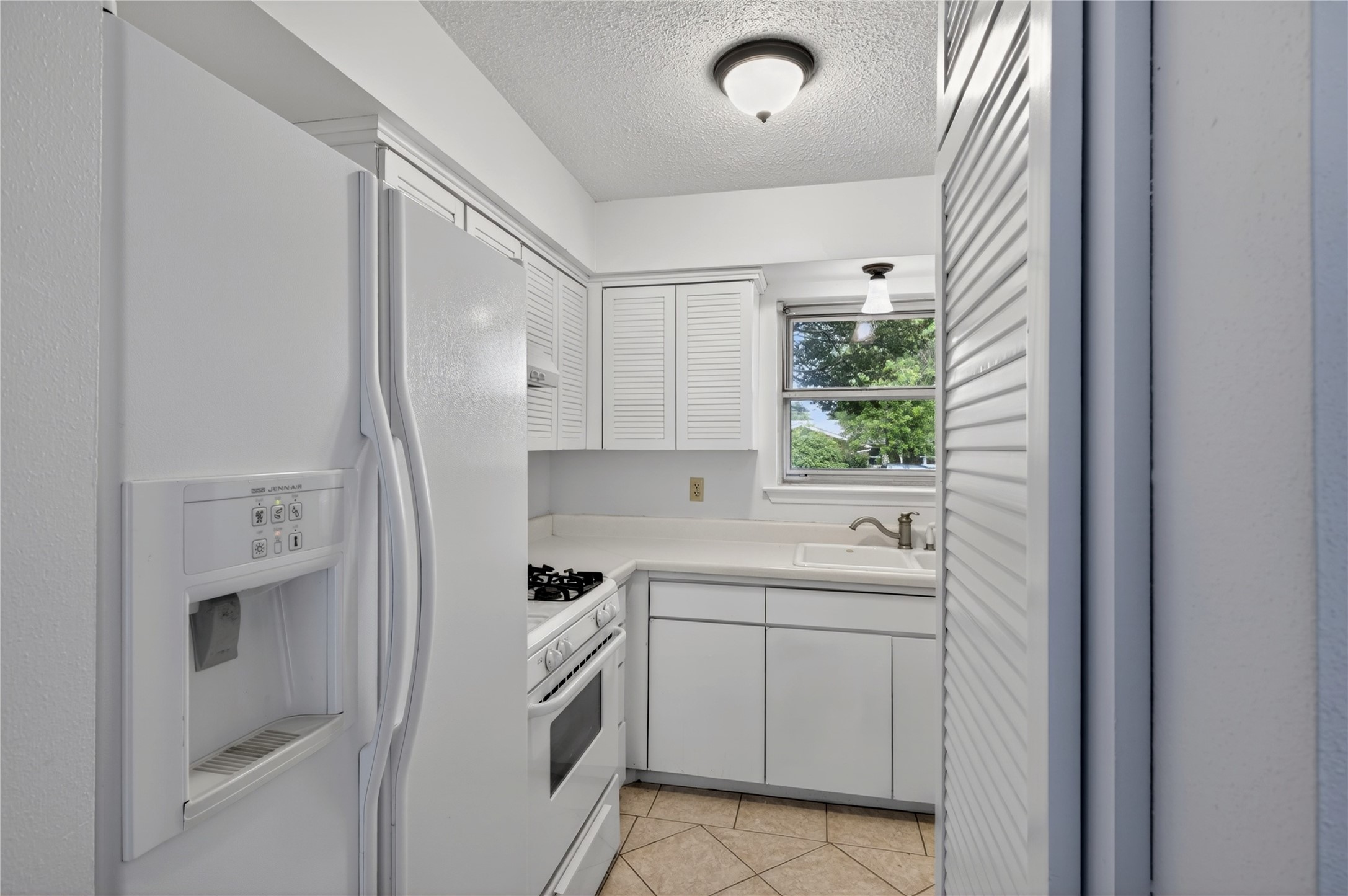1621 Debbie Drive Plano TX 75074