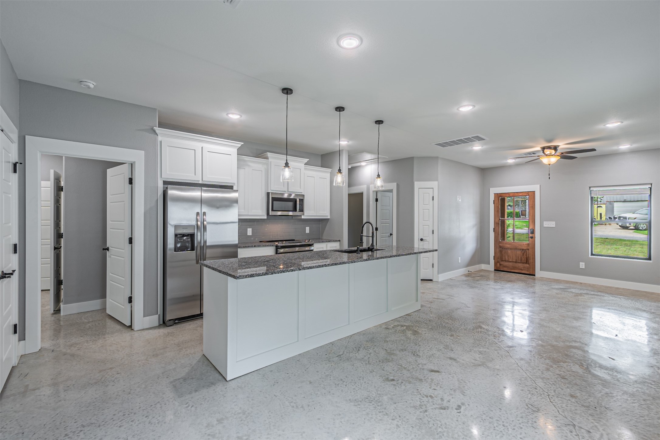 714 E Crawford Street Denison TX 75021