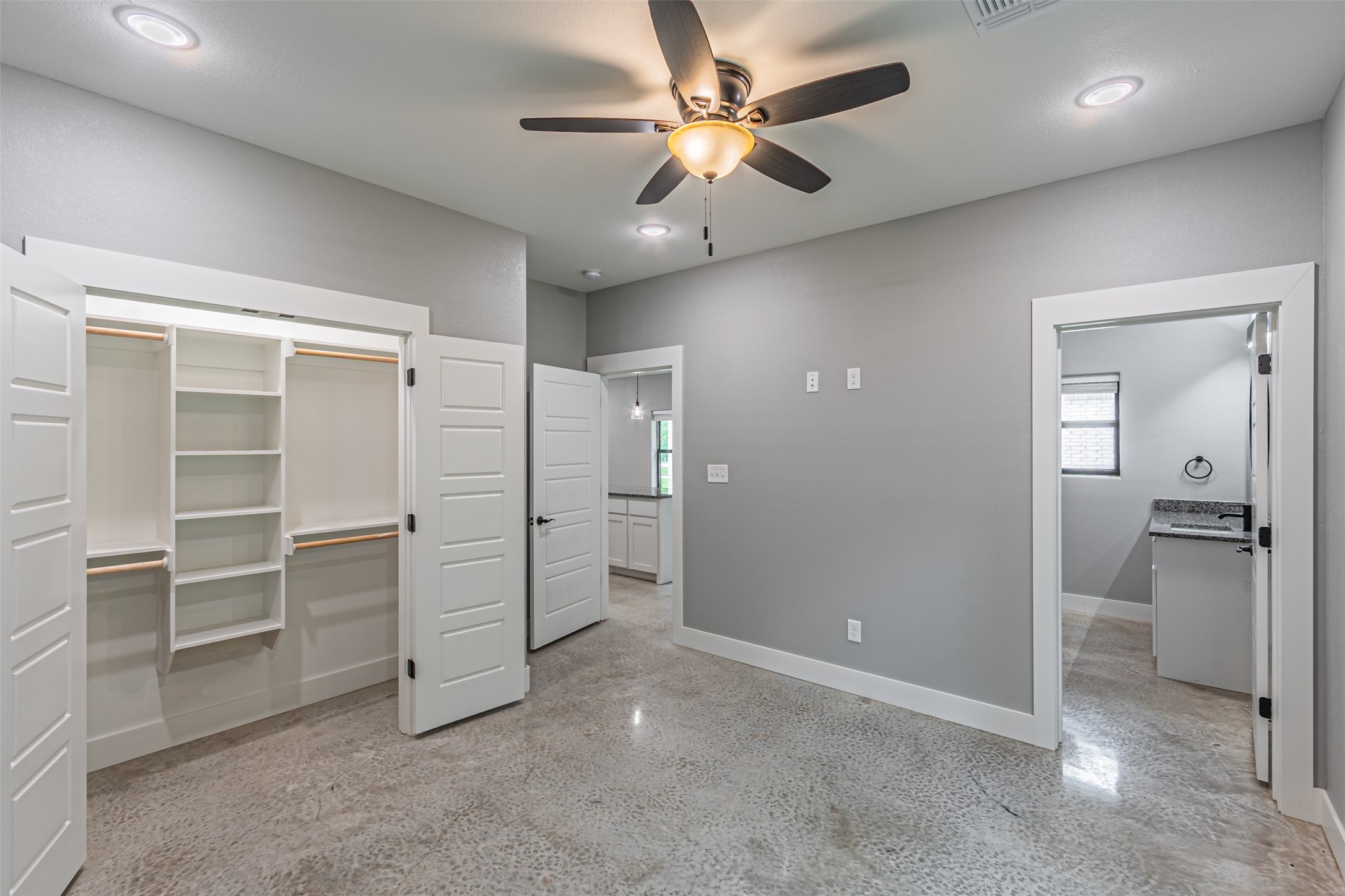 714 E Crawford Street Denison TX 75021