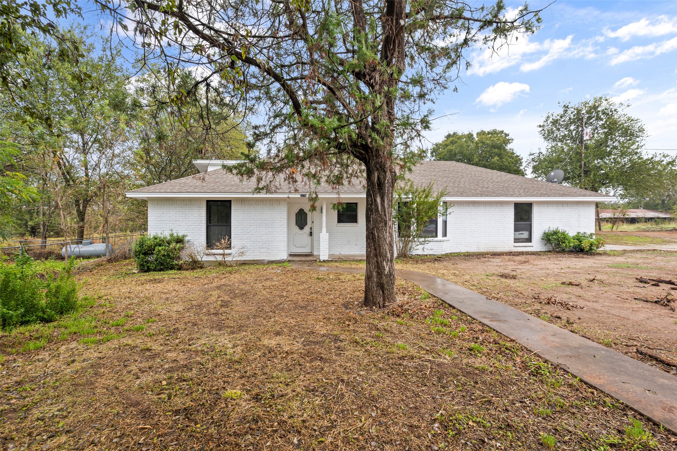 2716 Overton Court Granbury TX 76048