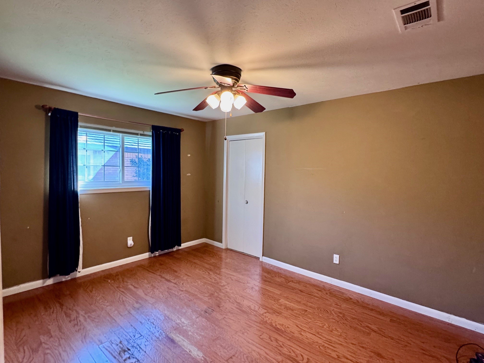 8108 Rush Street Benbrook TX 76116