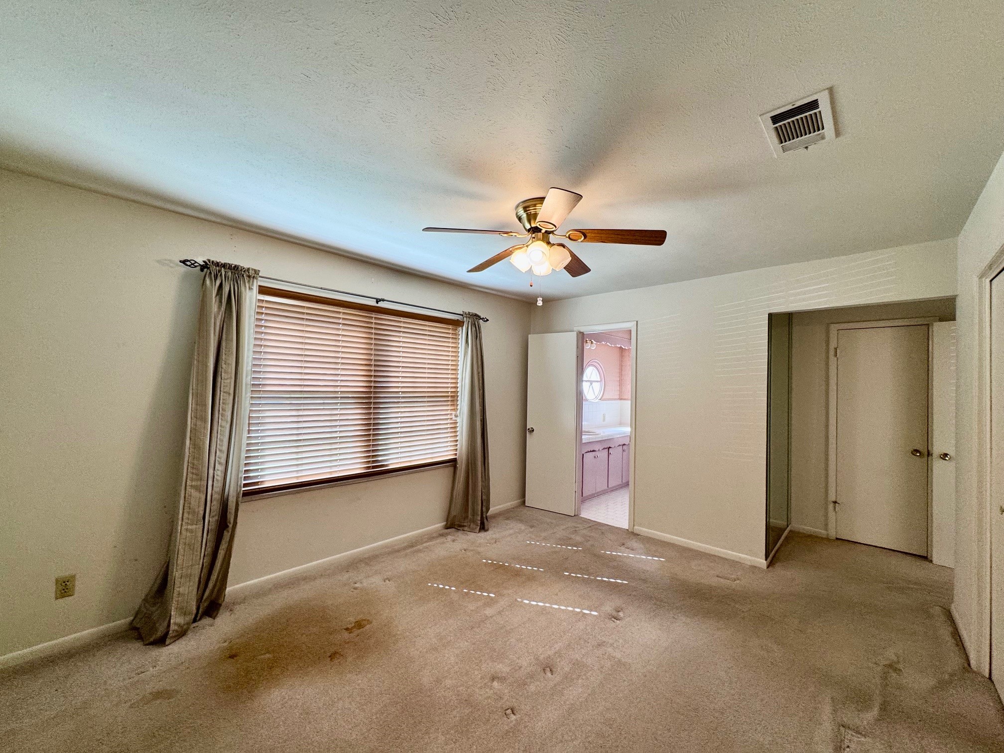 8108 Rush Street Benbrook TX 76116
