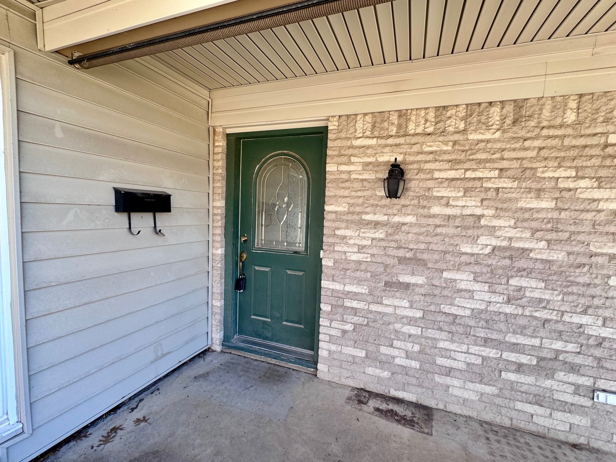 8108 Rush Street Benbrook TX 76116
