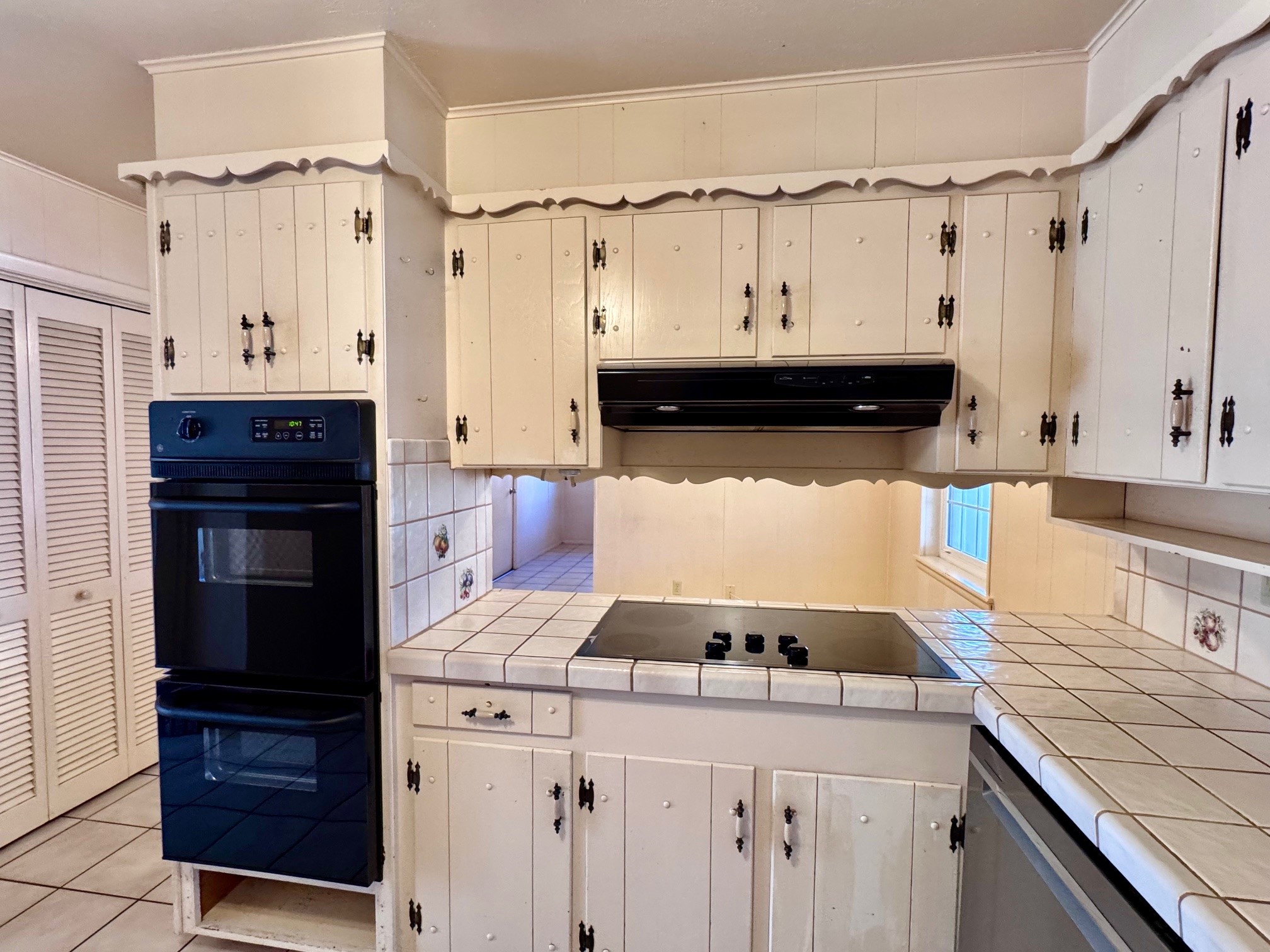 8108 Rush Street Benbrook TX 76116