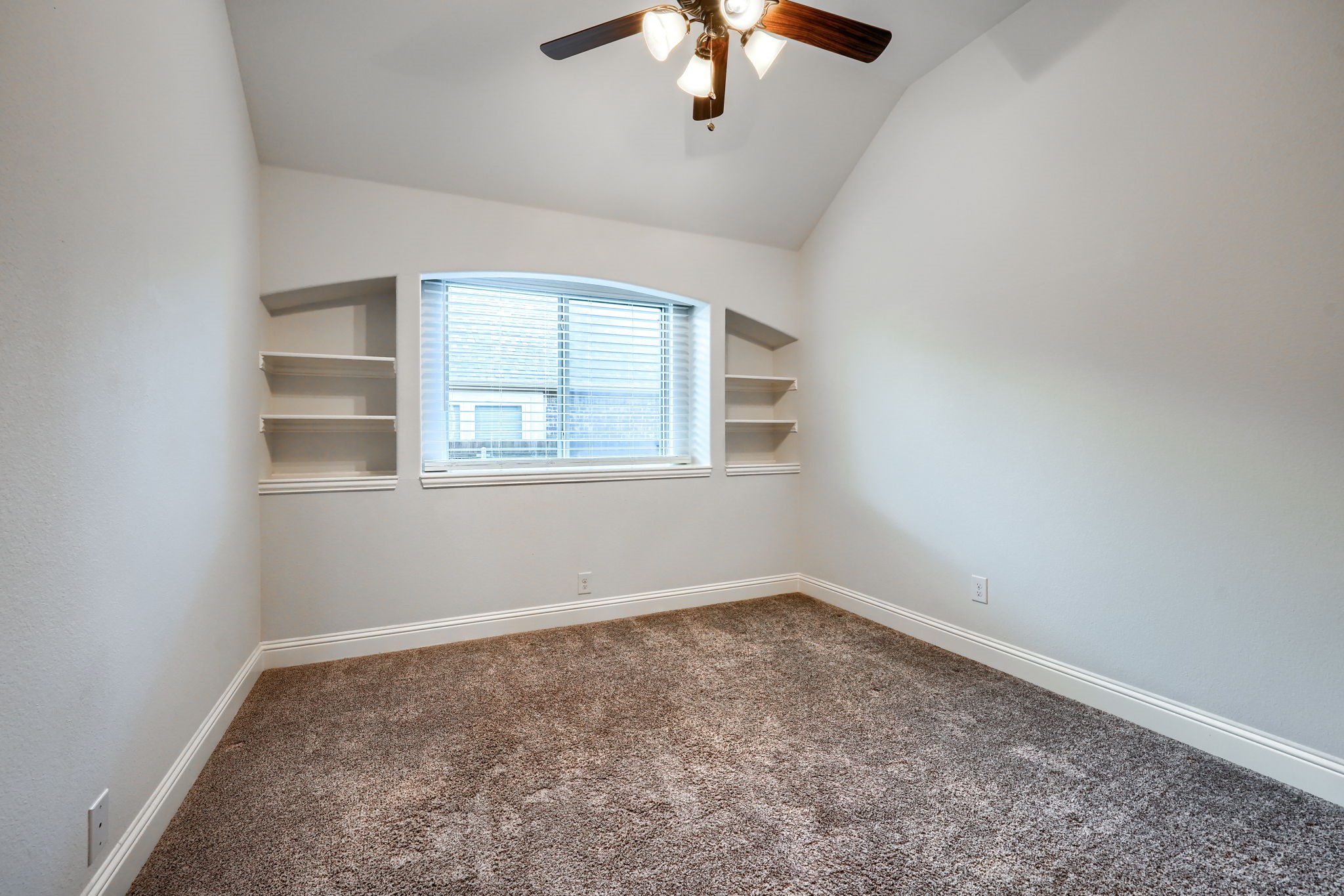 8828 Cassidy Lane Aubrey TX 76227