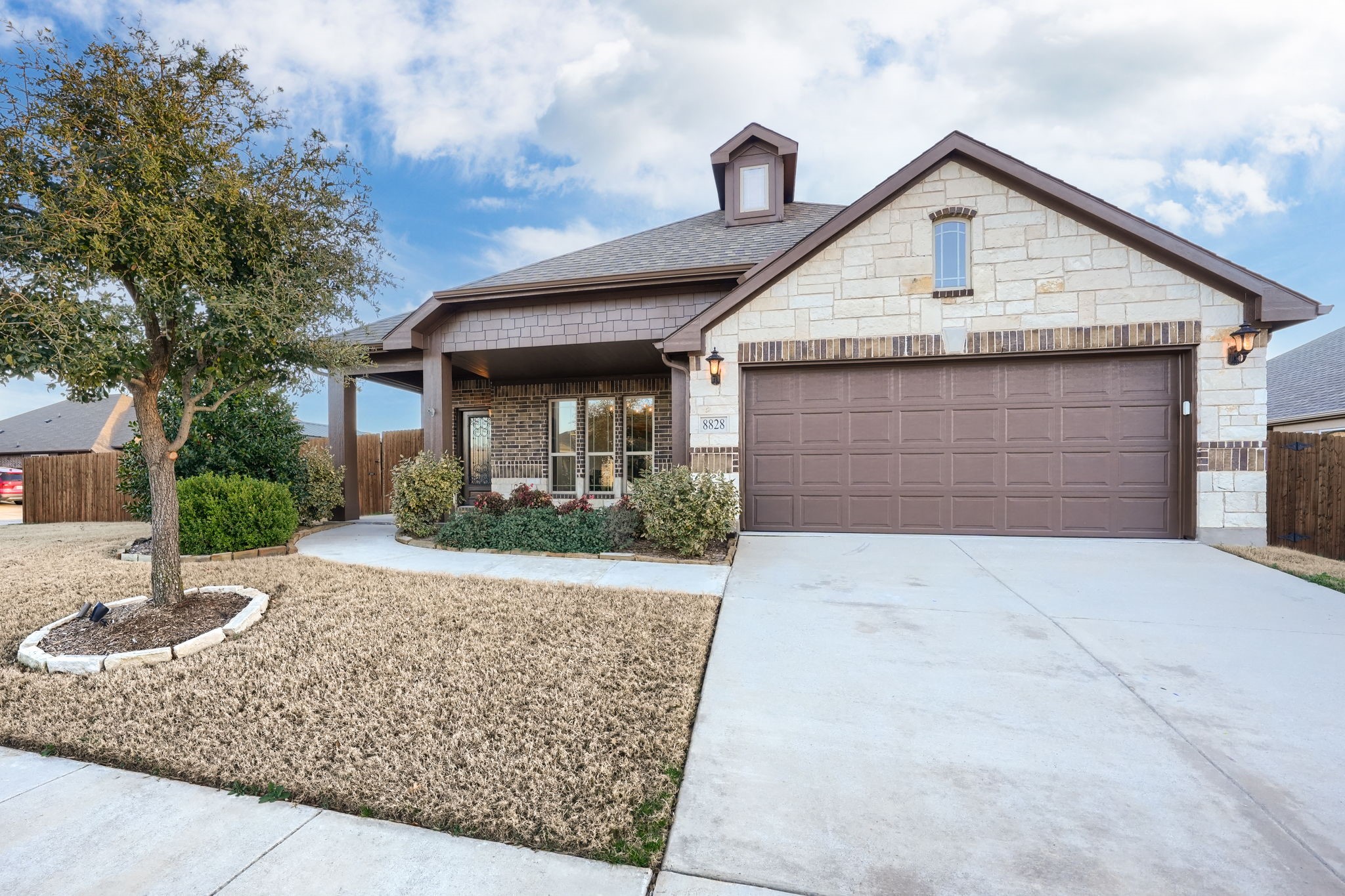 8828 Cassidy Lane Aubrey TX 76227