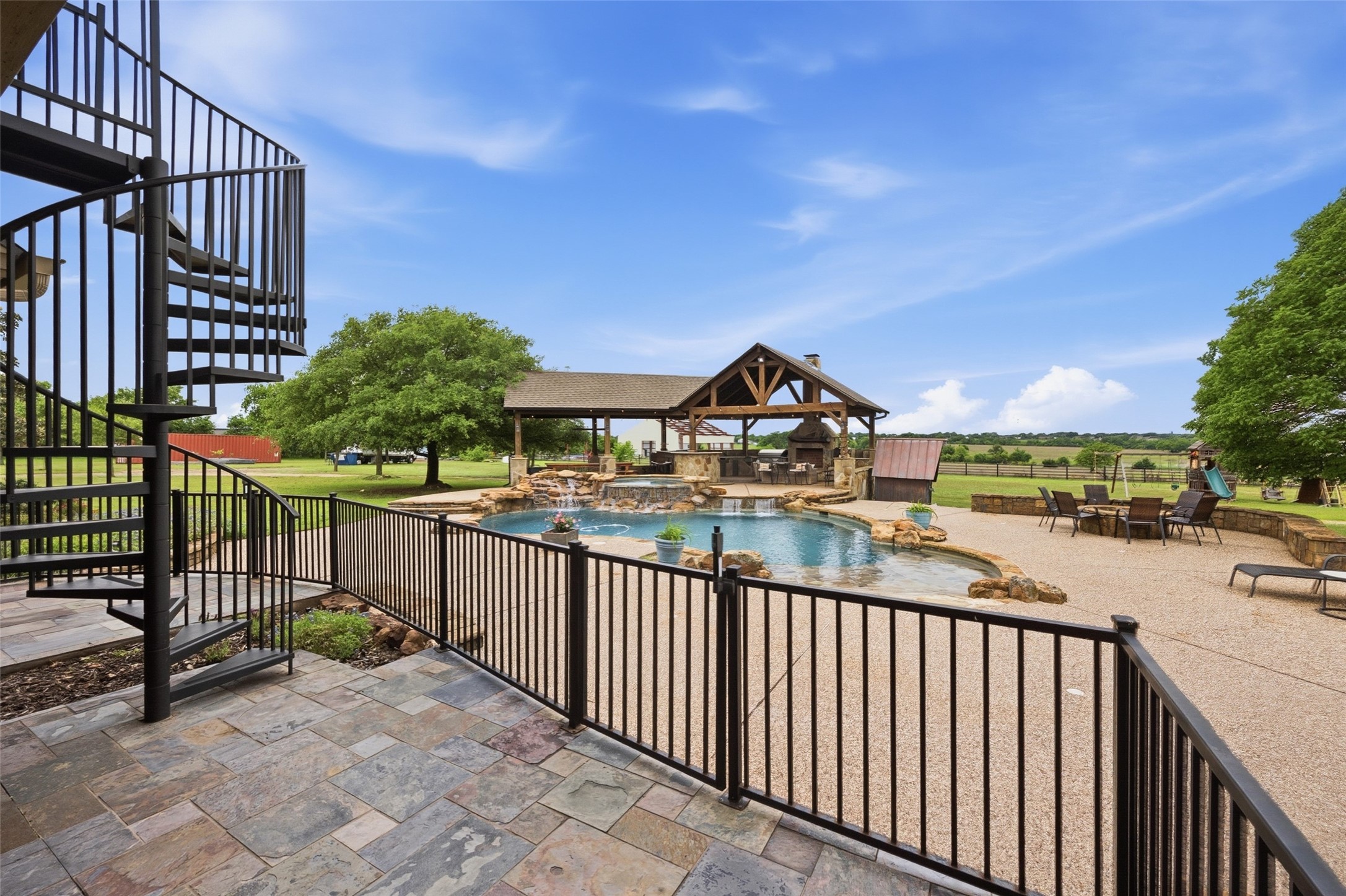 5241 Plainview Road Midlothian TX 76065