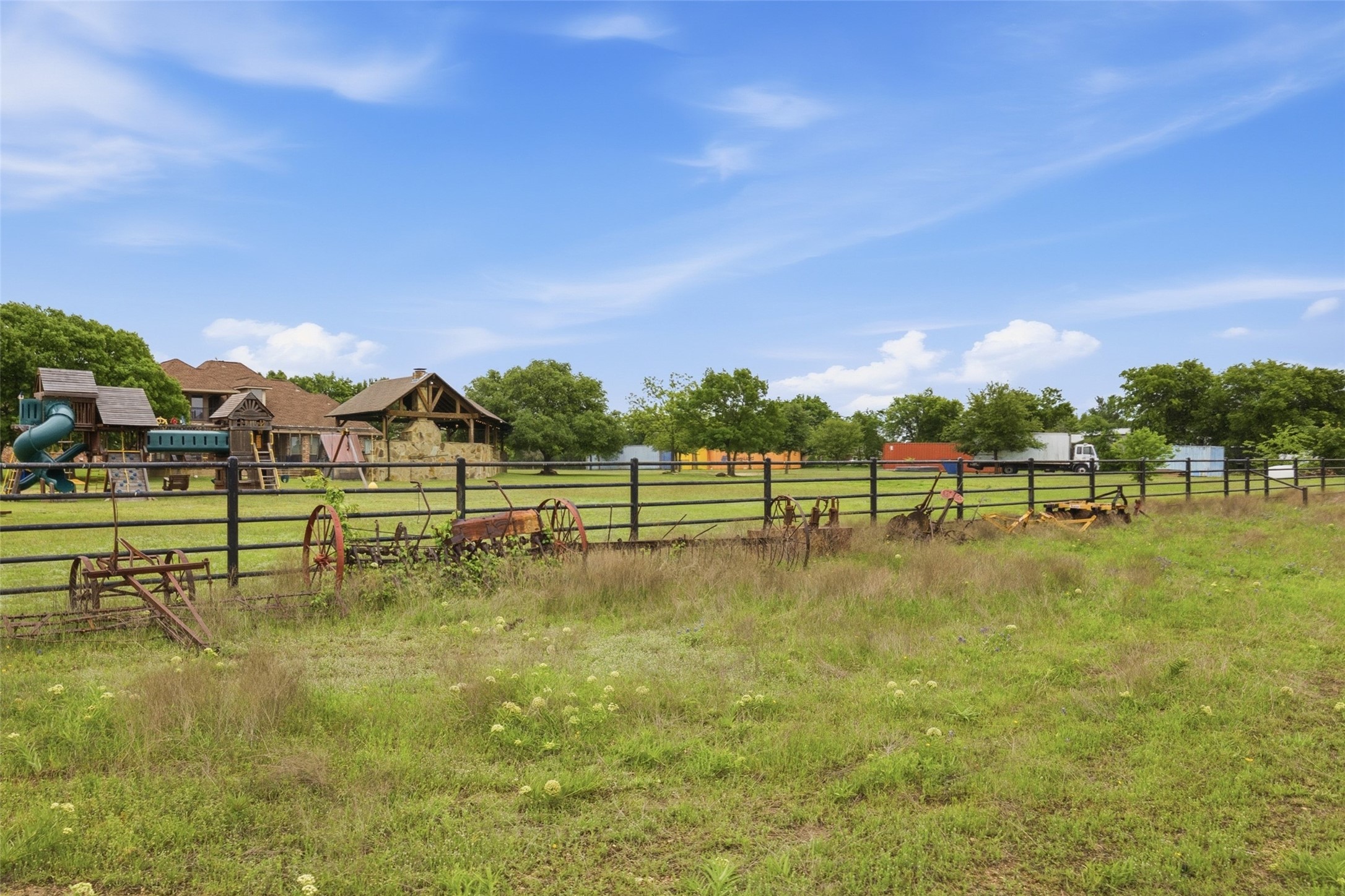 5241 Plainview Road Midlothian TX 76065