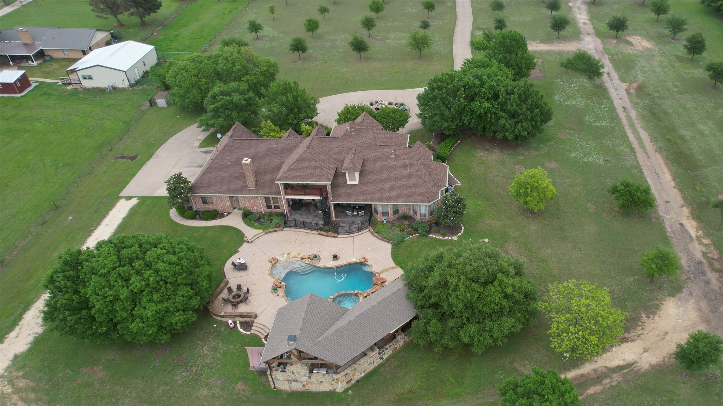 5241 Plainview Road Midlothian TX 76065