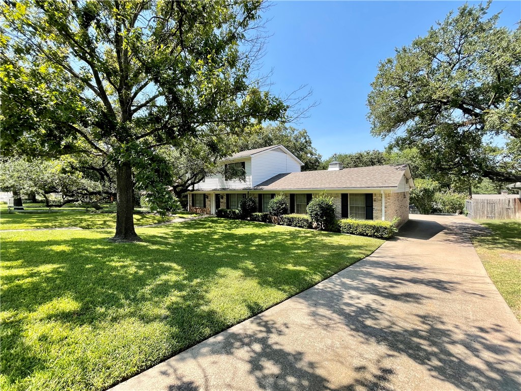 8241 Shadow Wood Drive Woodway TX 76712