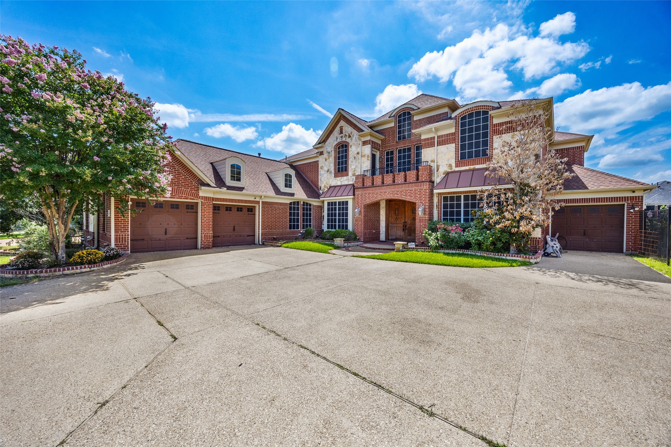 3015 England Parkway Grand Prairie TX 75054
