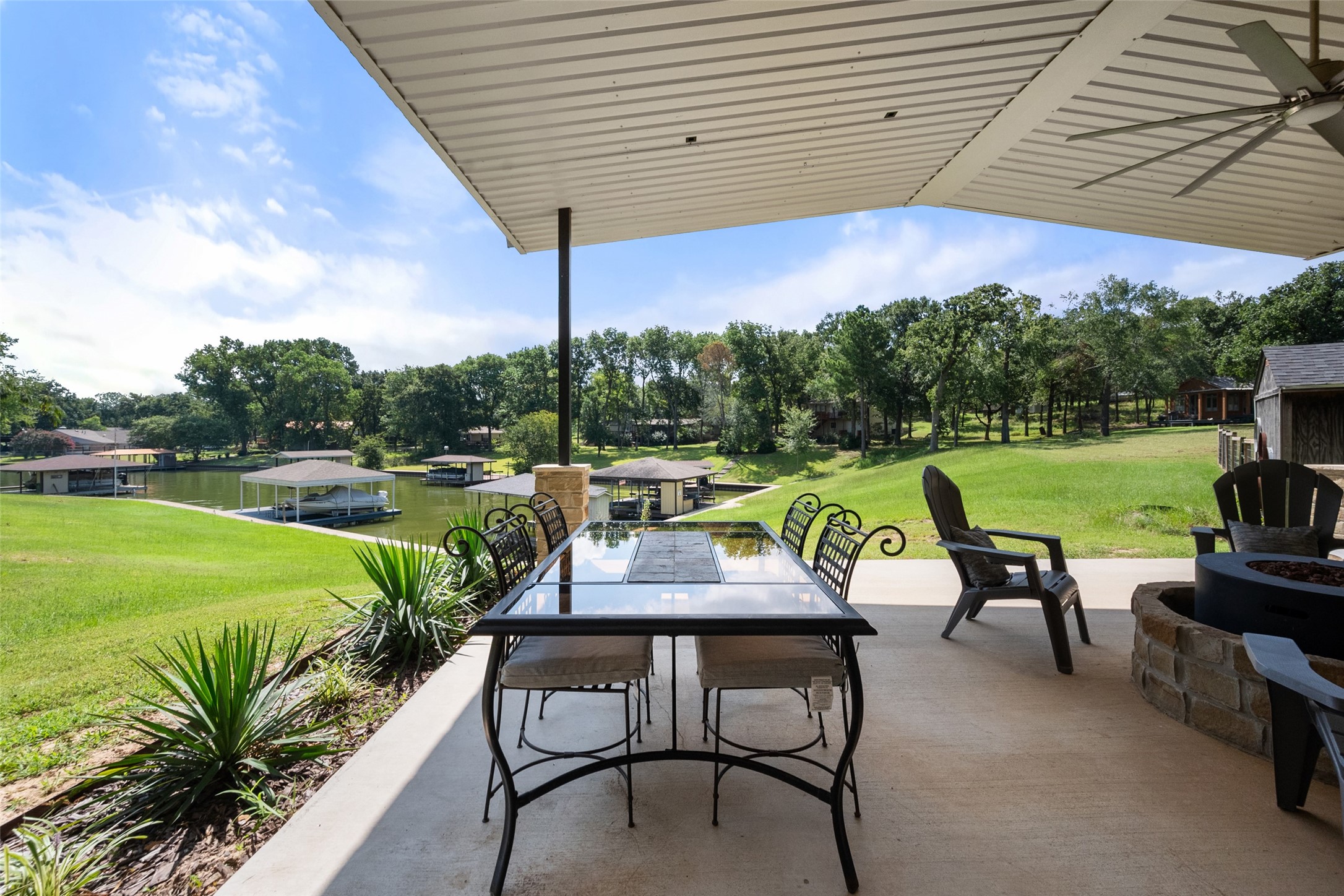 222 Knights Circle Streetman TX 75859