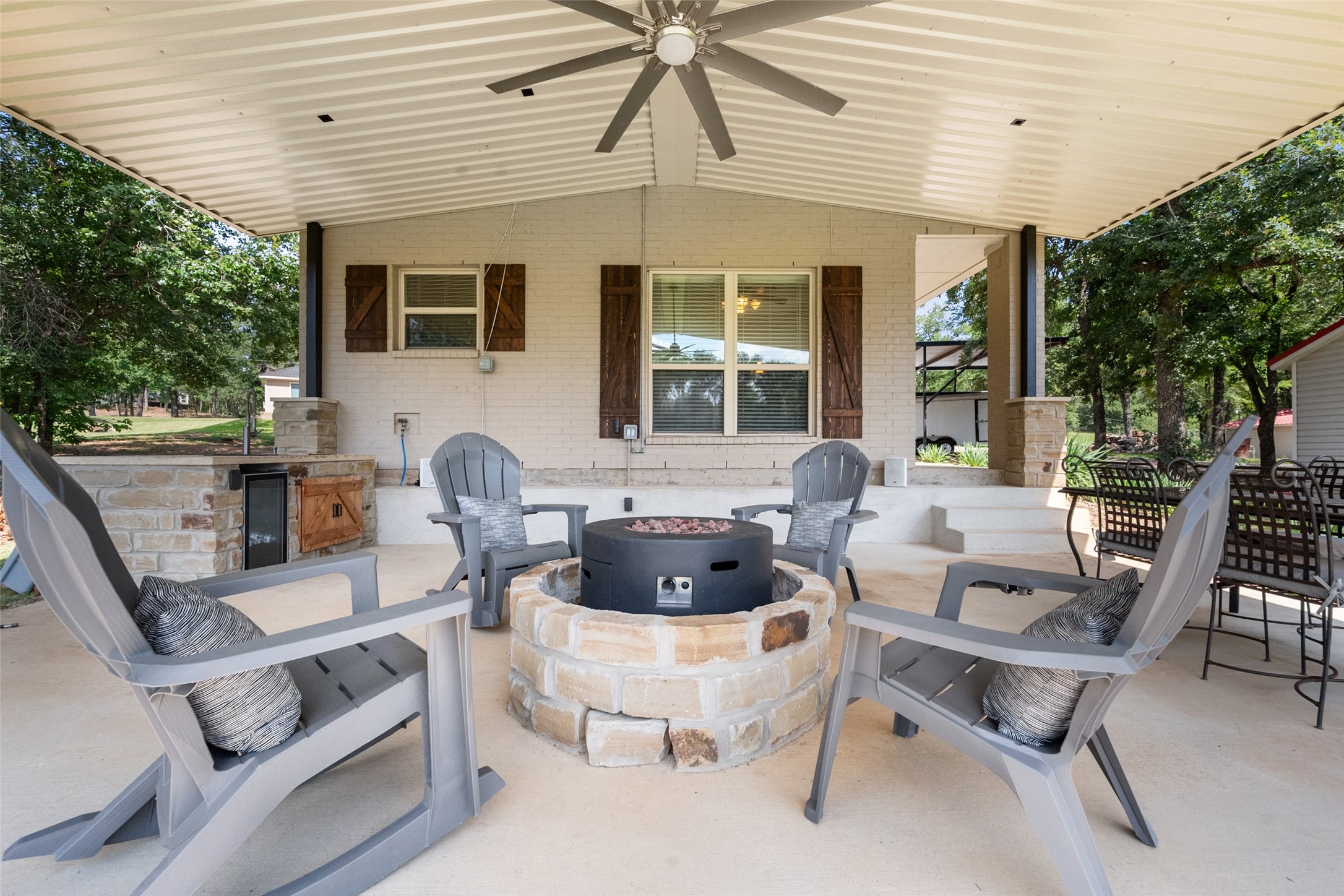 222 Knights Circle Streetman TX 75859