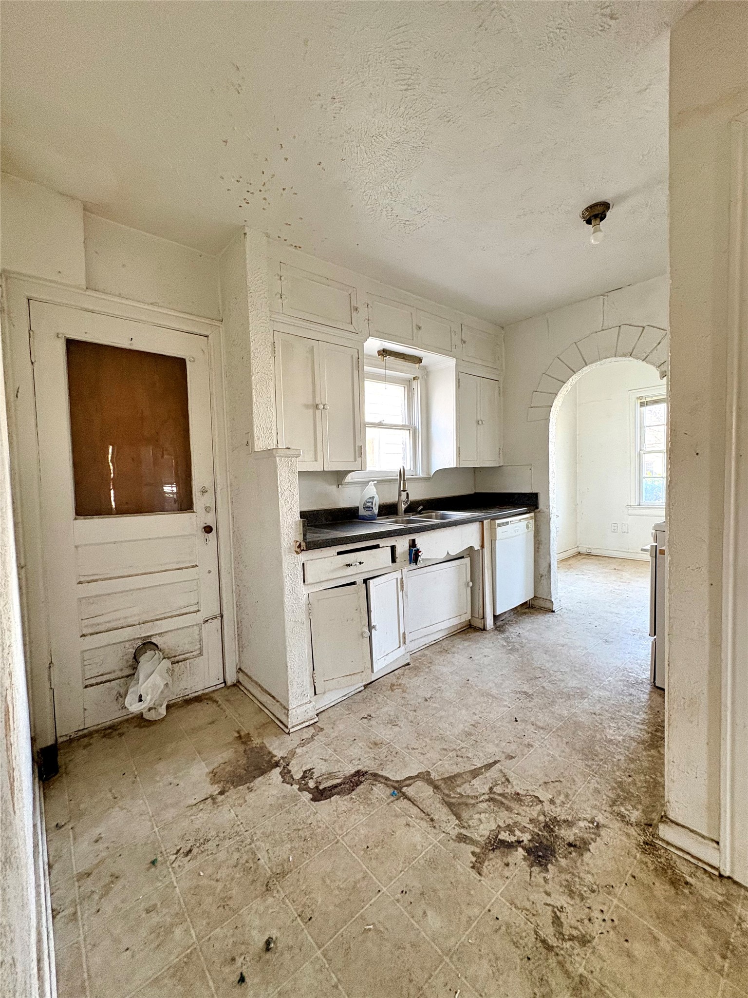 5646 Monticello Avenue Dallas TX 75206