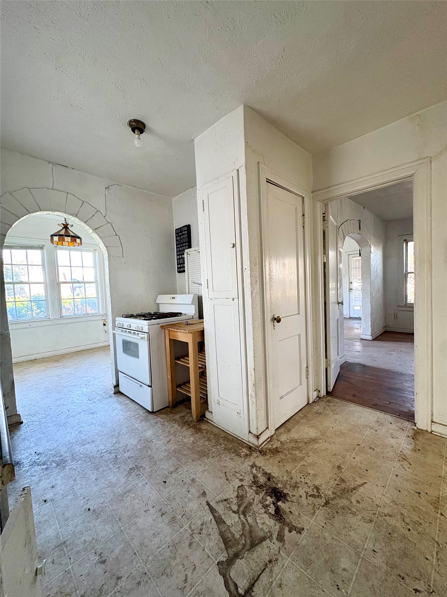 5646 Monticello Avenue Dallas TX 75206