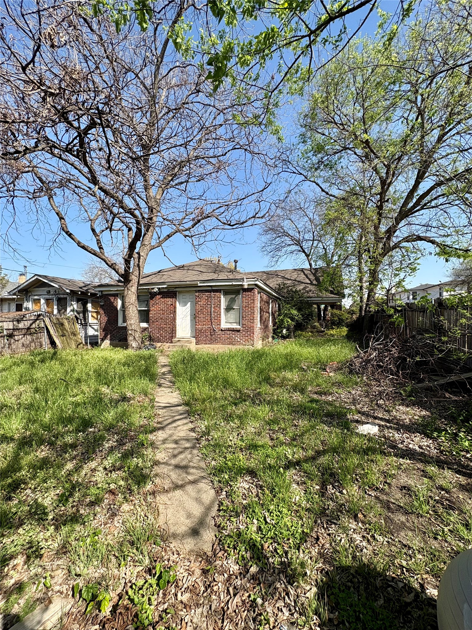 5646 Monticello Avenue Dallas TX 75206
