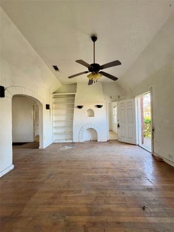 5646 Monticello Avenue Dallas TX 75206