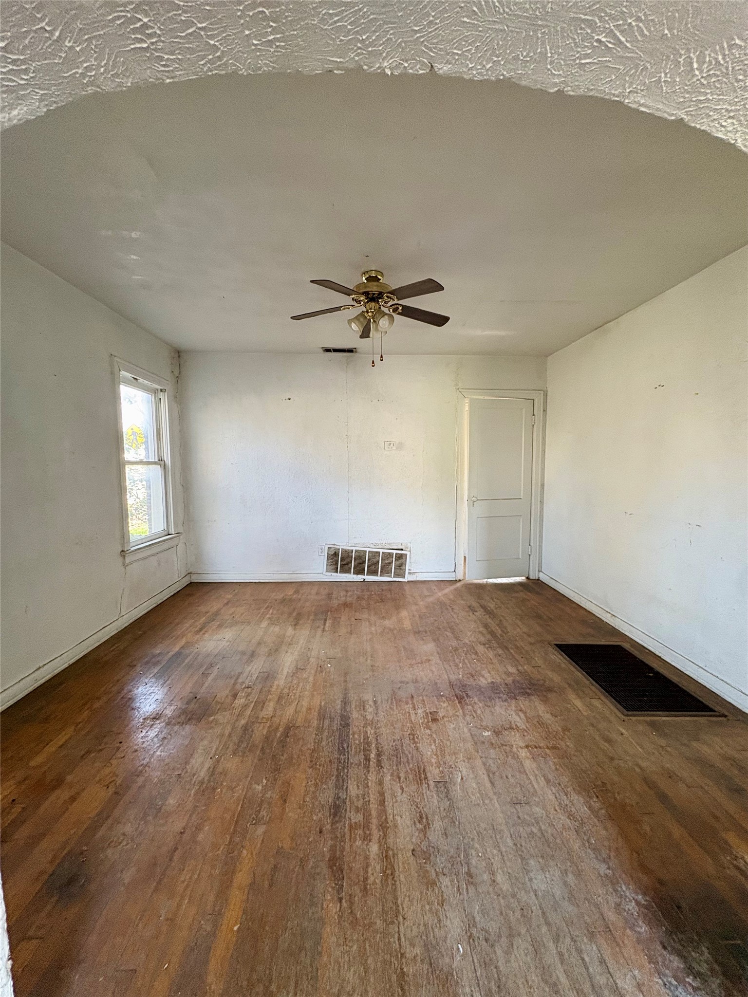5646 Monticello Avenue Dallas TX 75206
