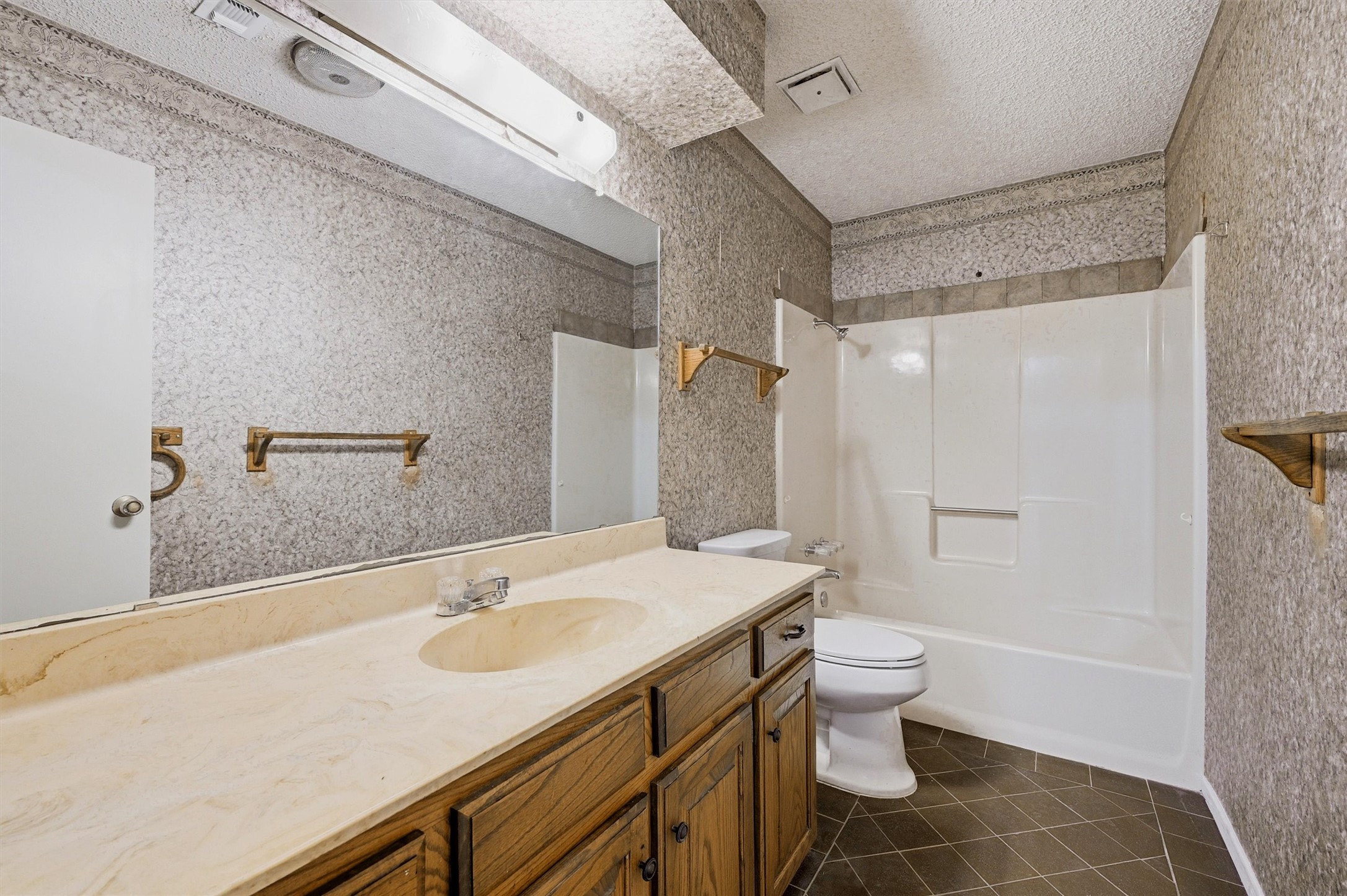 1838 W Taylor Street Sherman TX 75092