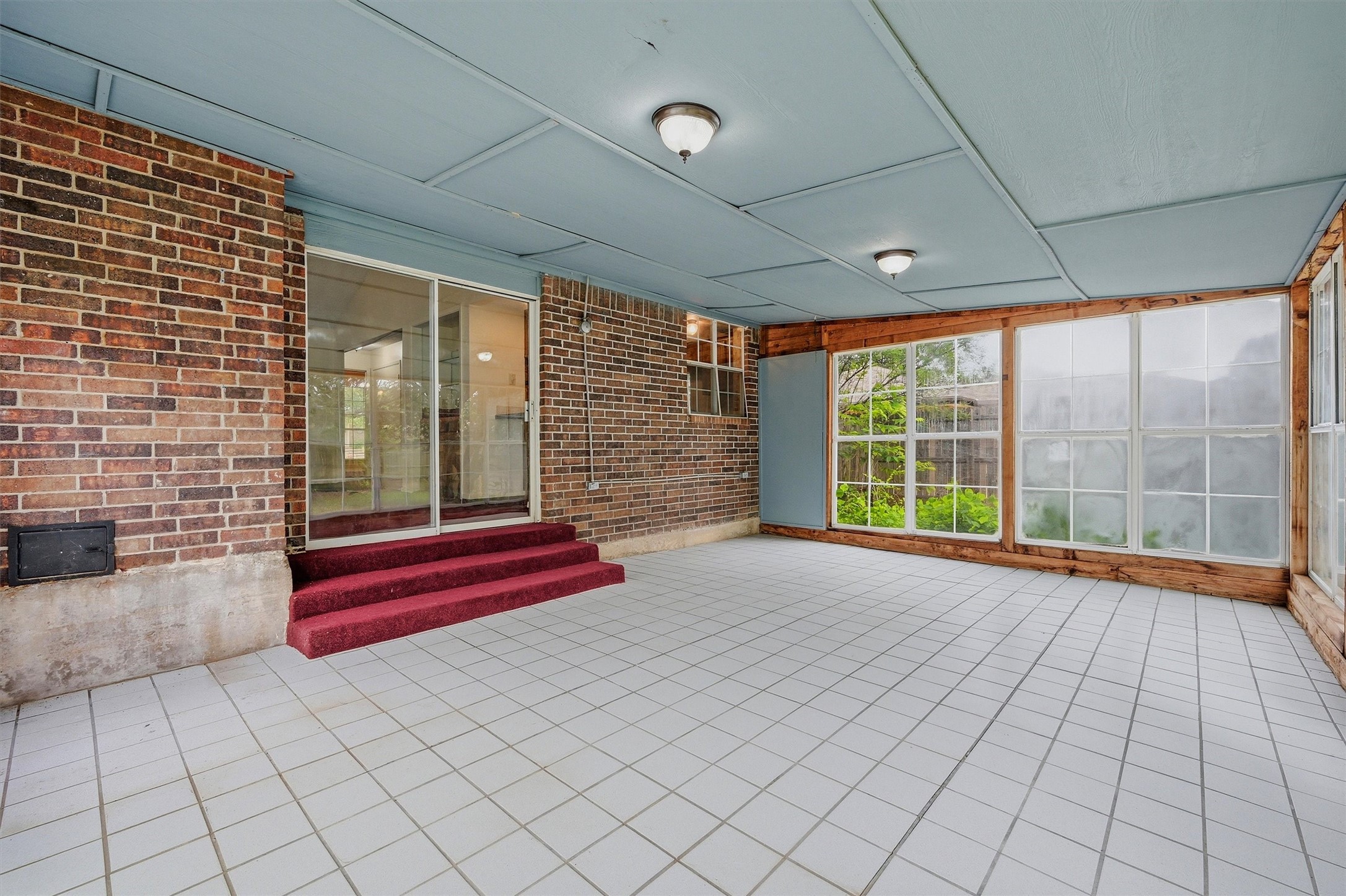 1838 W Taylor Street Sherman TX 75092