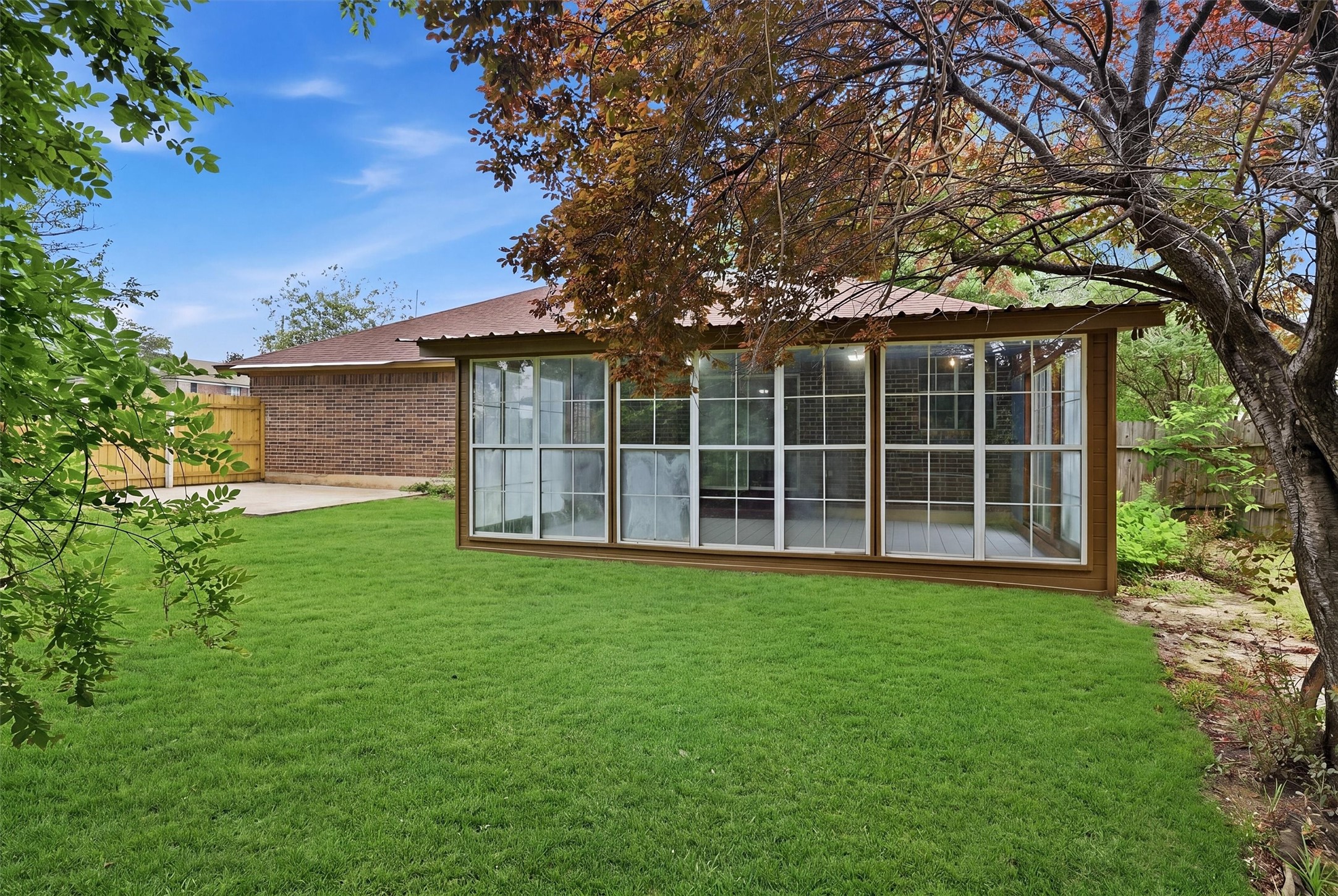 1838 W Taylor Street Sherman TX 75092