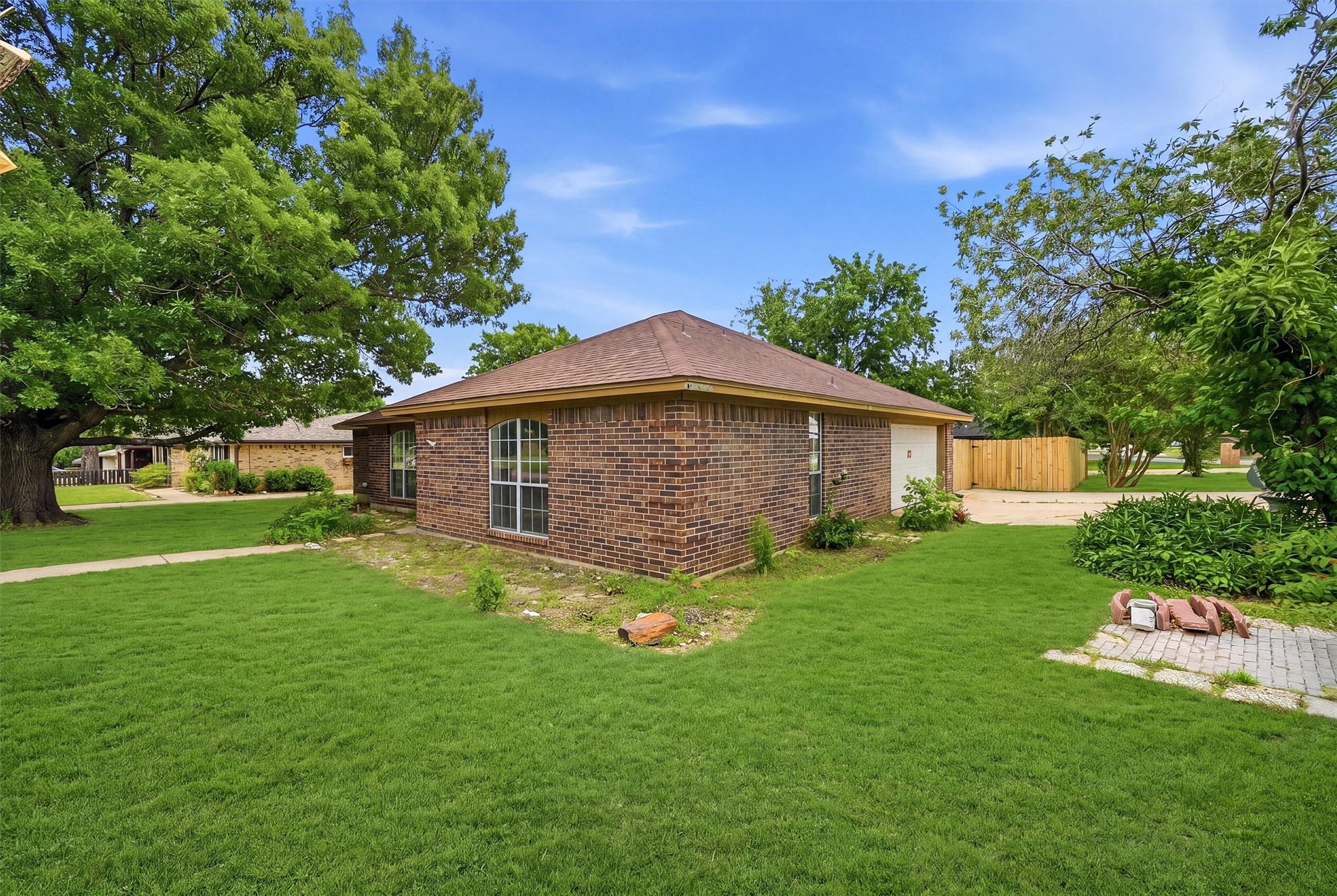 1838 W Taylor Street Sherman TX 75092