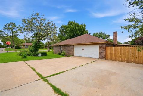 1838 W Taylor Street Sherman TX 75092