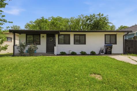 3003 Mitchell Street Greenville TX 75402