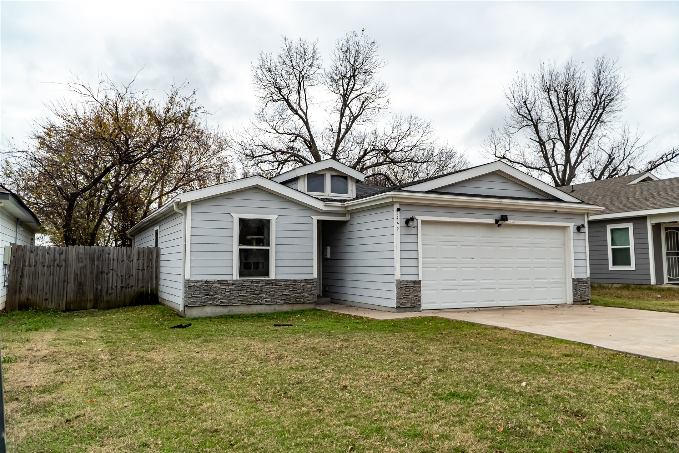 1444 E Richmond Avenue Fort Worth TX 76104