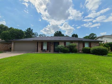 2025 Briar Trail Hurst TX 76054