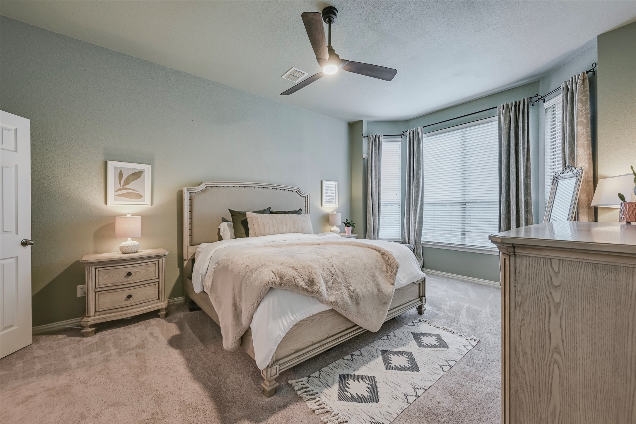 2659 Bridgewater Drive Grand Prairie TX 75054