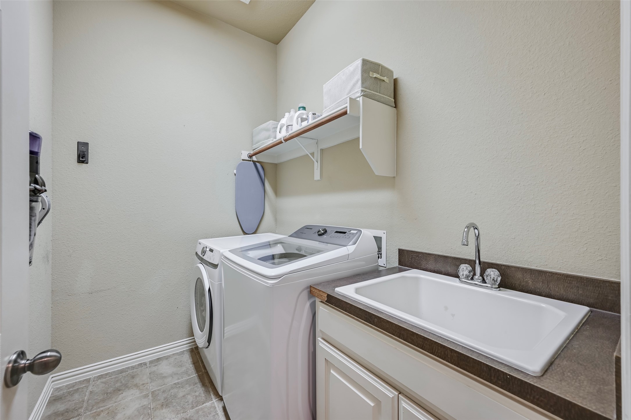 2659 Bridgewater Drive Grand Prairie TX 75054