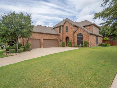 1017 Burnett Drive Lantana TX 76226