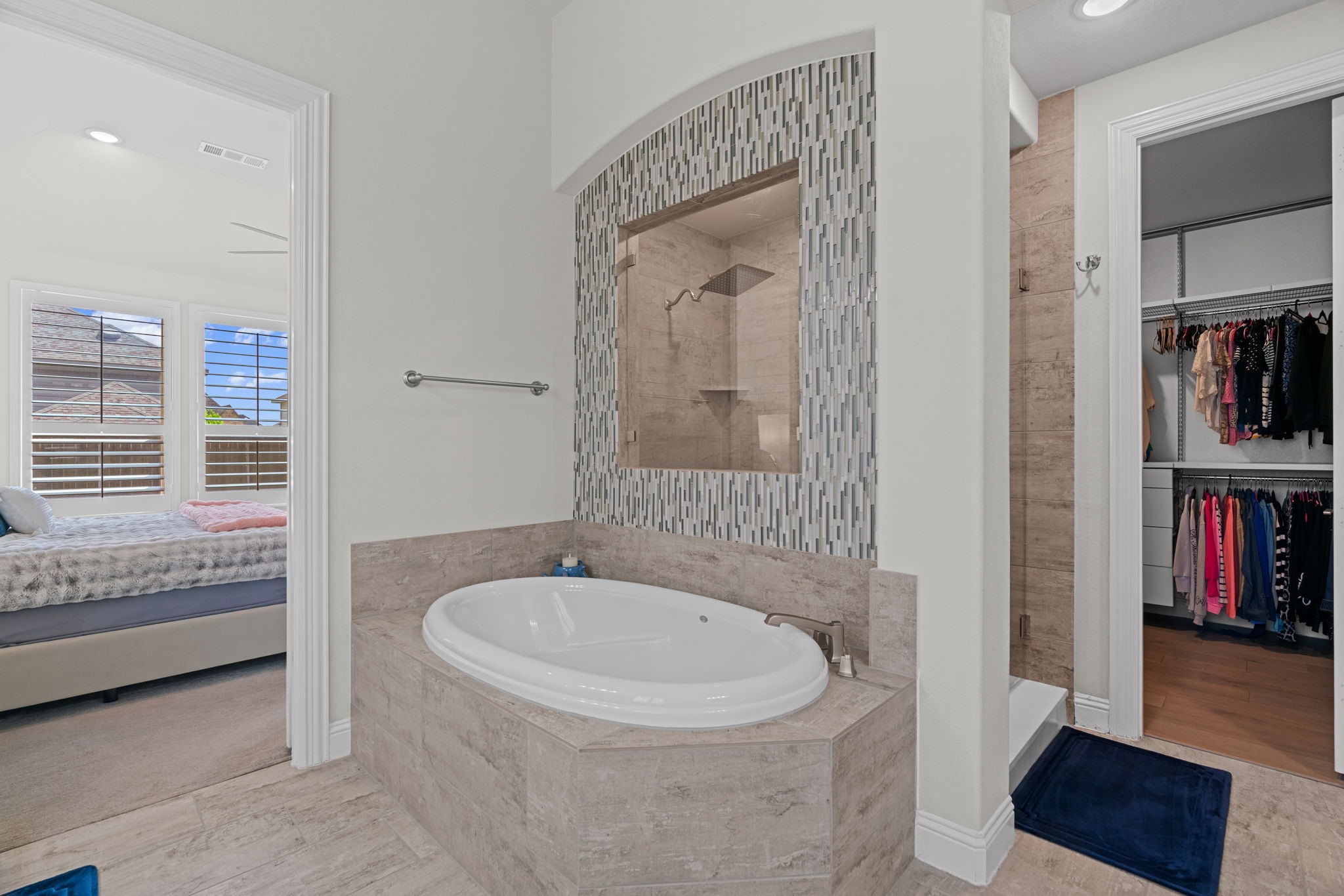 1008 Highpoint Way Roanoke TX 76262