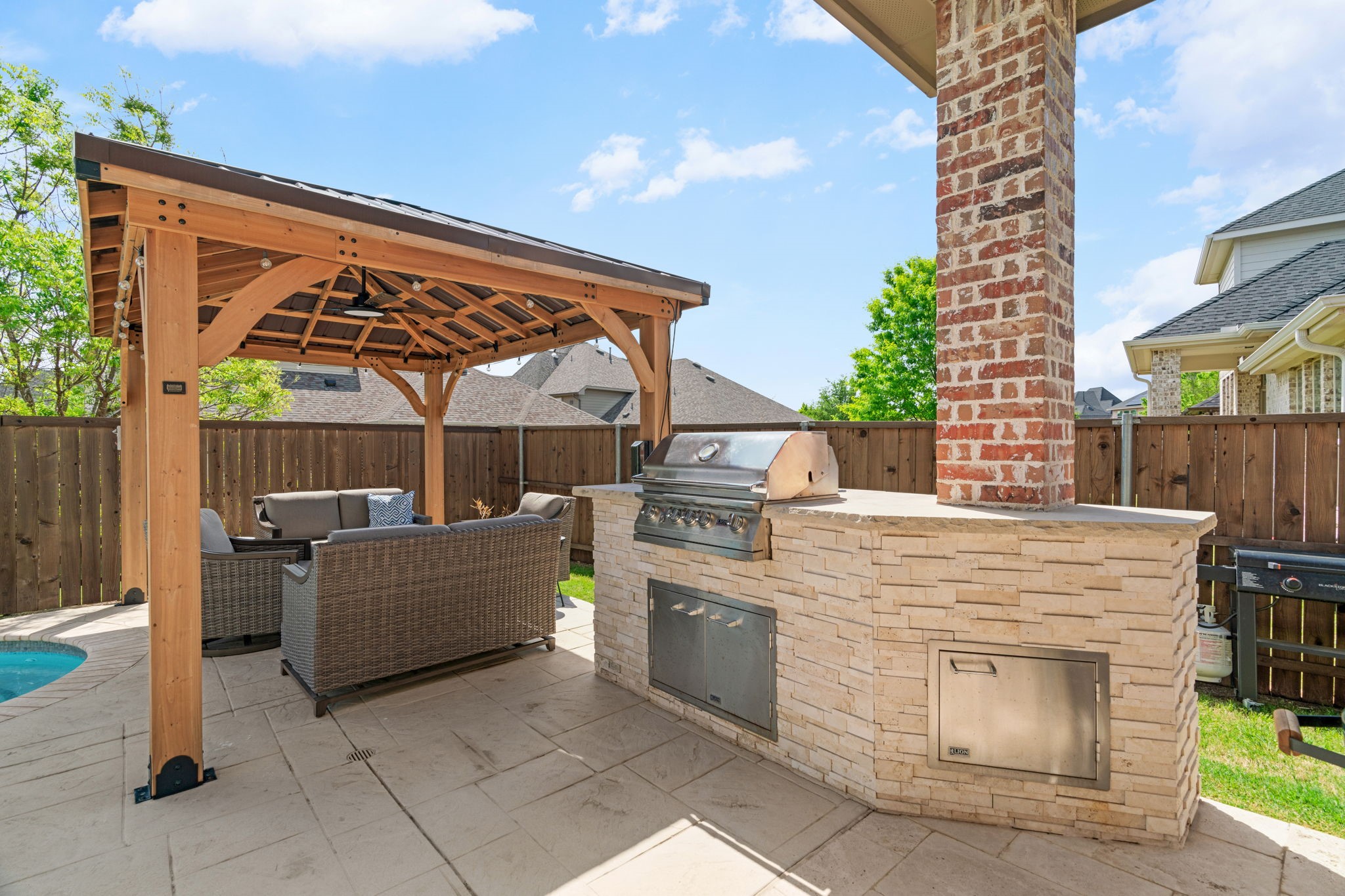 1008 Highpoint Way Roanoke TX 76262