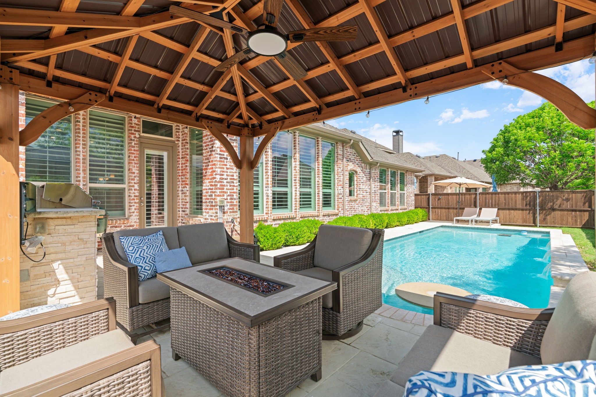 1008 Highpoint Way Roanoke TX 76262