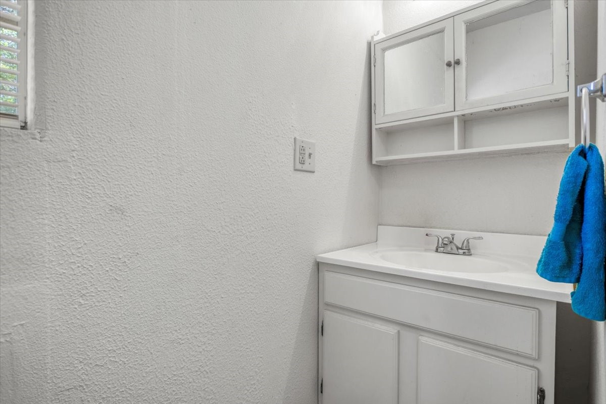 23207 Holly Road Mineola TX 75773